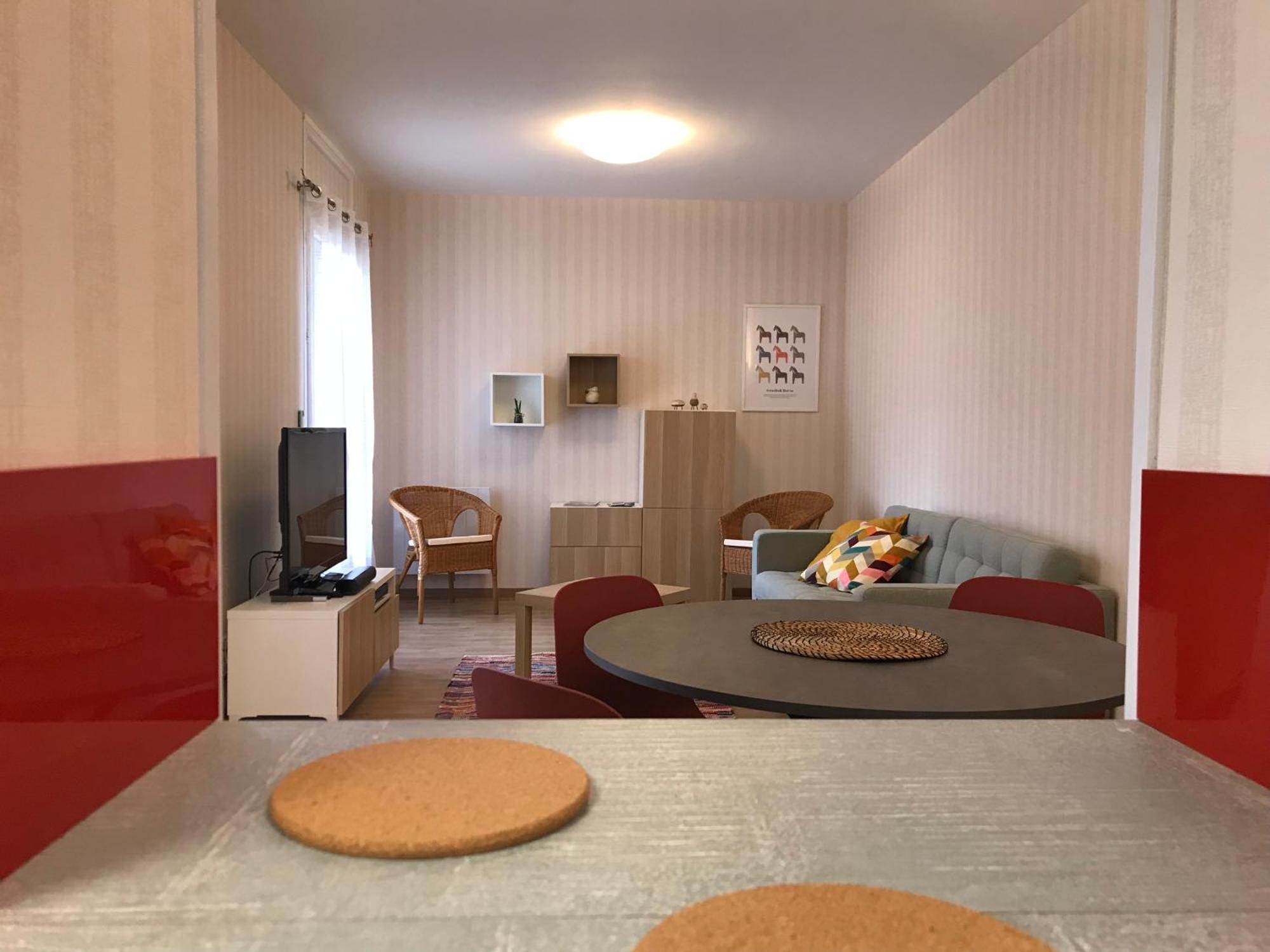 Appartement Le Mombrun - Parking Prive - Hypercentre - Patio Interieur à Vichy Extérieur photo